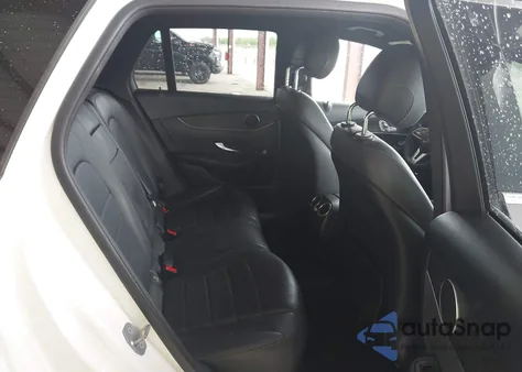 2020 Mercedes-Benz Glc 300 from USA, damaged, VIN WDC0G8DB3LF695690